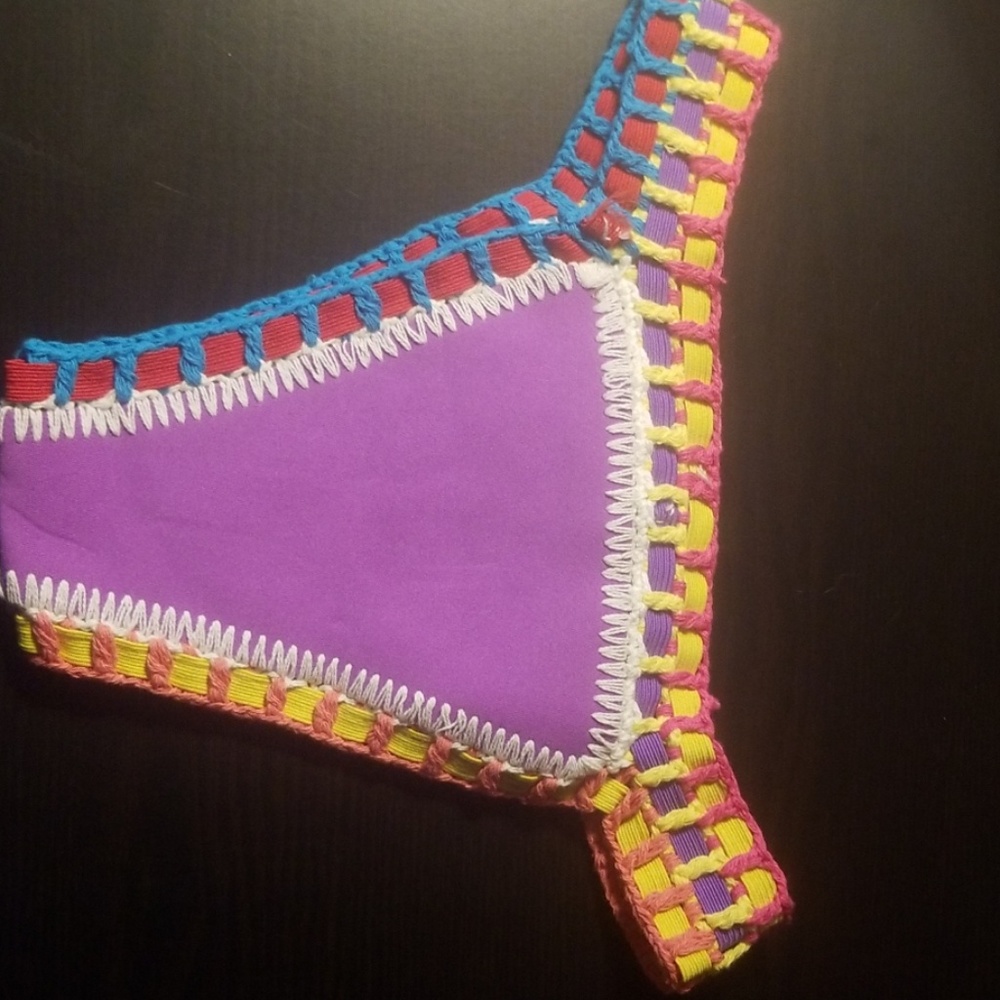 Bikinni - Picture 3 of 6